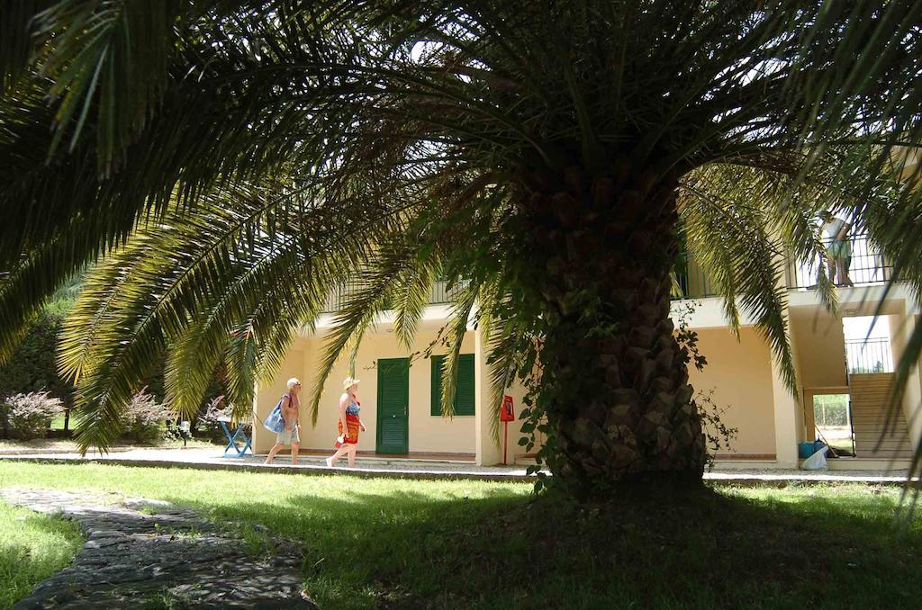 Marina Di Rossano Village Club מראה חיצוני תמונה