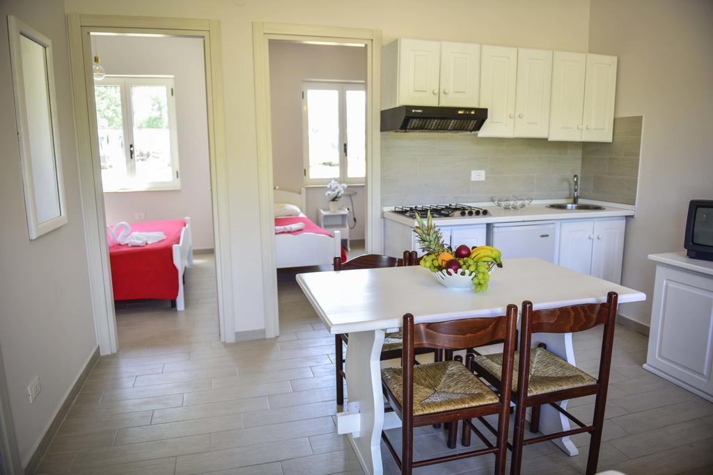 Marina Di Rossano Village Club מראה חיצוני תמונה