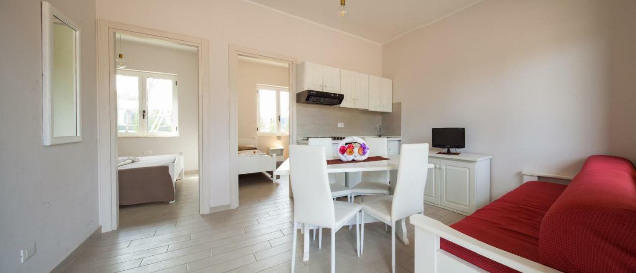Marina Di Rossano Village Club מראה חיצוני תמונה